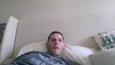 Snapshot of anything_twice1992 chatting on February 24, 2:37 pm anything_twice1992 online show from February 24, 2:37 pm