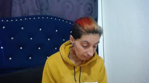 Snapshot of anyu_1306 chatting on December 20, 1:22 pm anyu online show from December 20, 1:22 pm