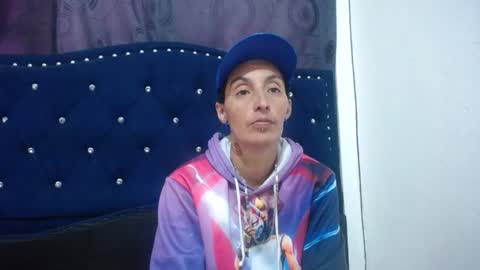 Snapshot of anyu_1306 chatting on December 28, 3:59 pm anyu online show from December 28, 3:59 pm