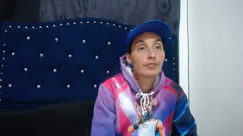 Snapshot of anyu_1306 chatting on December 29, 2:38 am anyu online show from December 29, 2:38 am