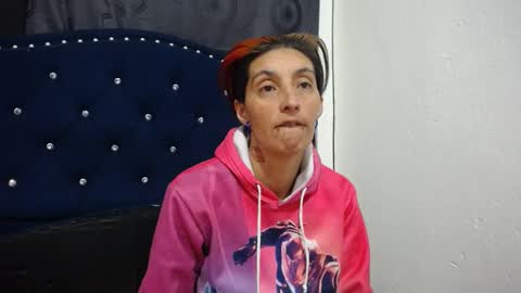 Snapshot of anyu_1306 chatting on January 4, 11:59 pm anyu online show from January 4, 11:59 pm