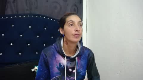 Snapshot of anyu_1306 chatting on January 17, 12:31 pm anyu online show from January 17, 12:31 pm