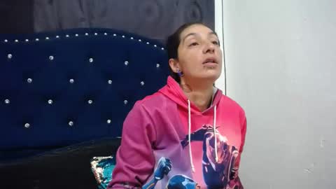 Snapshot of anyu_1306 chatting on January 23, 12:19 pm anyu online show from January 23, 12:19 pm