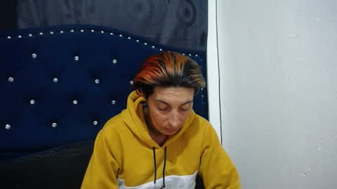 Snapshot of anyu_1306 chatting on February 1, 4:03 am anyu online show from February 1, 4:03 am