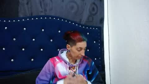 Snapshot of anyu_1306 chatting on February 14, 6:02 am anyu online show from February 14, 6:02 am