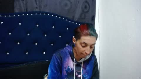 Snapshot of anyu_1306 chatting on February 19, 5:05 am anyu online show from February 19, 5:05 am