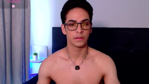 Snapshot of aodaboyy chatting on December 17, 1:06 pm aodaboy online show from December 17, 1:06 pm