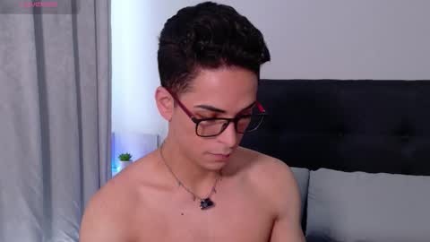 Snapshot of aodaboyy chatting on January 13, 1:38 pm aodaboy online show from January 13, 1:38 pm