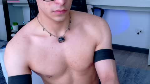 aodaboy online show from April 10, 1:38 pm