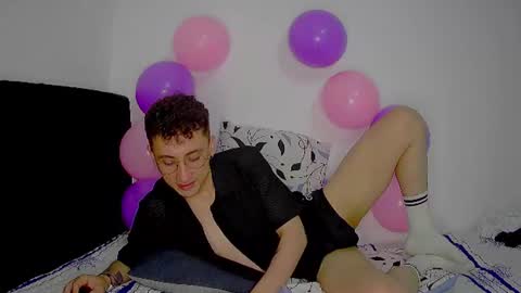 aogut17 online show from June 22, 3:25 am