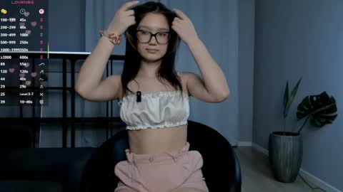 Sofia online show from April 12, 3:28 pm