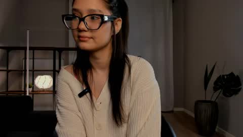 Sofia online show from April 15, 3:52 pm