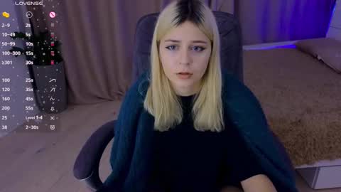 ApheliaStar online show from December 14, 3:17 pm