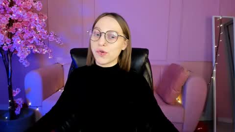 Snapshot of aphexqueen chatting on February 21, 1:22 pm APHEX QUEEN online show from February 21, 1:22 pm