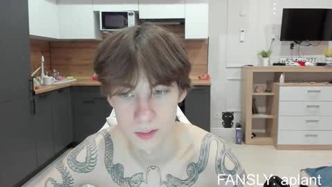 aplant_ online show from February 3, 7:19 pm