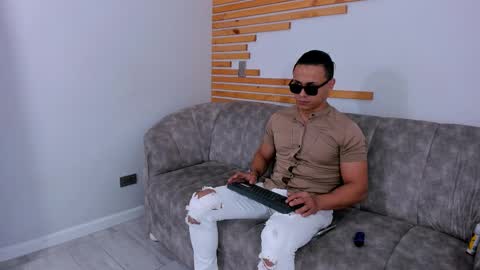 Apolo online show from November 10, 8:08 pm