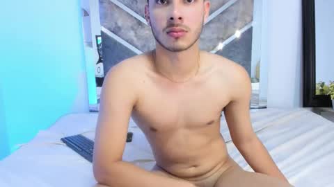 Apolo Grayy online show from February 3, 6:40 am