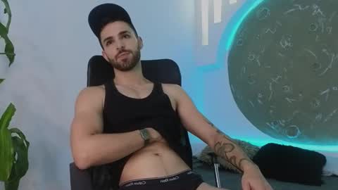 Apolo Lux  online show from January 31, 9:13 pm