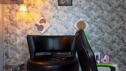 APOLO  online show from March 25, 10:05 pm