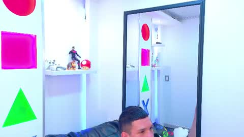 Snapshot of apolo_warrior chatting on July 8, 7:51 pm Apolo online show from July 8, 7:51 pm