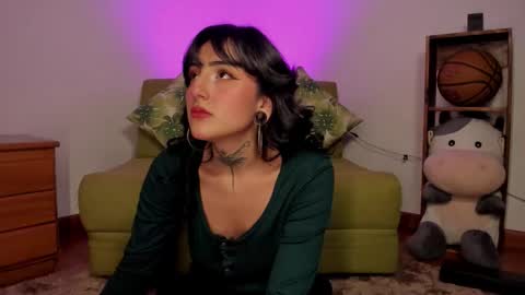 Lola  Apolo online show from October 3, 1:57 am