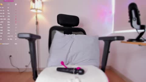 Snapshot of apoteosis_ chatting on December 27, 2:33 pm Apo online show from December 27, 2:33 pm