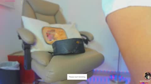 Snapshot of apoteosis_ chatting on December 4, 9:51 am Apo online show from December 4, 9:51 am