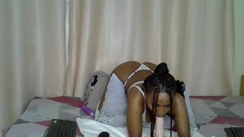 Apple queen online show from February 3, 1:04 am