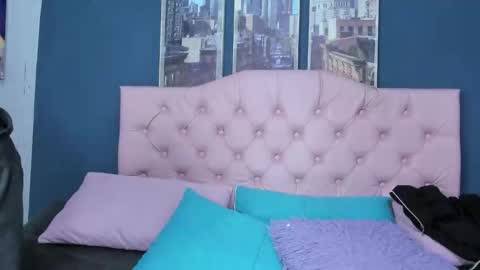 Snapshot of applehot_lr chatting on September 19, 2:02 am sofi y kevin online show from September 19, 2:02 am