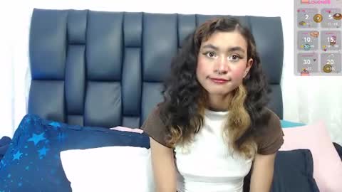 Snapshot of applehot_lr chatting on July 2, 3:18 pm sofi y kevin online show from July 2, 3:18 pm