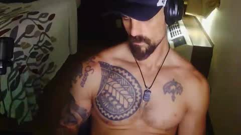 Snapshot of applejaxxx117 chatting on May 22, 6:02 pm applejaxxx117 online show from May 22, 6:02 pm