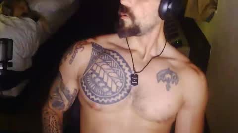 Snapshot of applejaxxx117 chatting on May 24, 3:33 am applejaxxx117 online show from May 24, 3:33 am