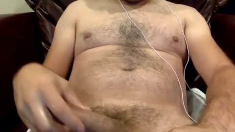 Snapshot of applesauce1584 chatting on February 12, 7:24 pm Display Name online show from February 12, 7:24 pm