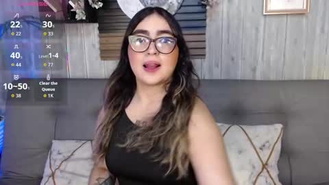 apprilfoxx online show from September 26, 3:49 pm