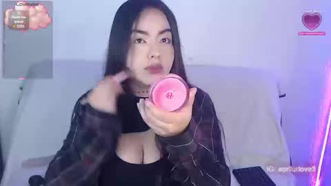 Abril Freelance Model online show from September 16, 3:35 pm