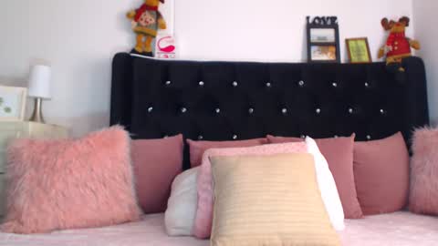 April online show from December 28, 6:08 pm