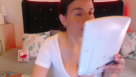 April online show from February 18, 3:30 pm