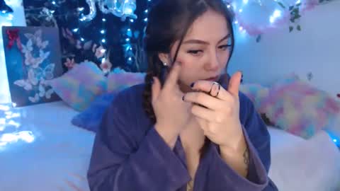 april_l6 online show from March 10, 11:21 pm