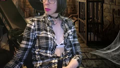 April Strife online show from February 26, 1:21 am