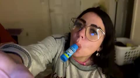 AnnaApril420 online show from December 16, 11:39 pm