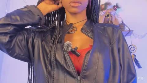 Snapshot of aprillebony319262 chatting on November 27, 9:00 am aprillebony319262 online show from November 27, 9:00 am