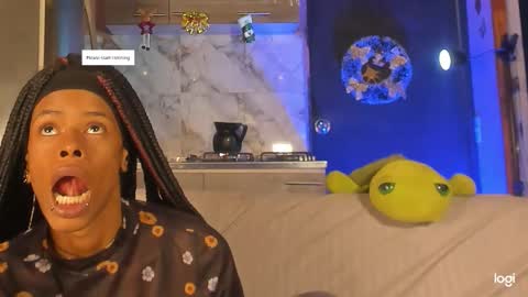 Snapshot of aprillebony319262 chatting on December 21, 9:11 pm aprillebony319262 online show from December 21, 9:11 pm