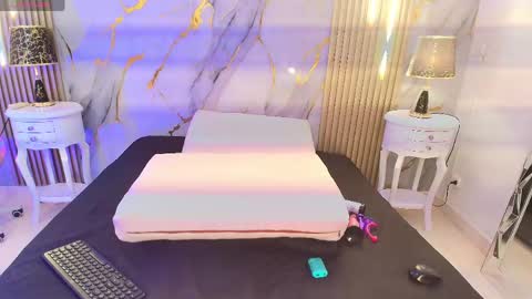 aprillross online show from April 17, 12:41 pm