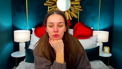 Snapshot of aprilwon chatting on February 15, 6:10 am April online show from February 15, 6:10 am