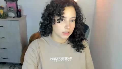 aqua emilly online show from September 19, 11:38 pm