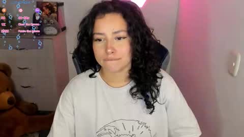 aqua emilly online show from March 2, 10:16 pm