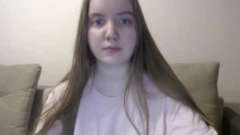 Josefin online show from November 2, 9:22 am