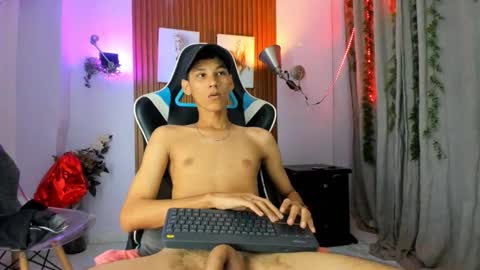 aquarius_xxx online show from October 22, 11:43 am