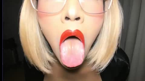 Alicia online show from October 12, 5:12 pm