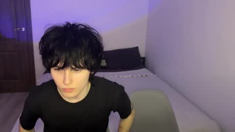 zik and kris online show from April 6, 5:25 pm